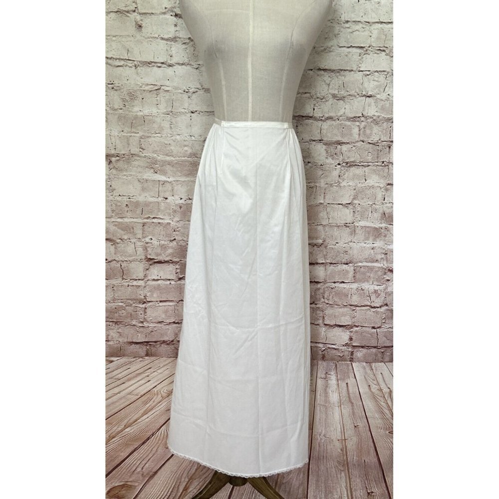 Vintage Vassarette Womens Ivory 100% Antron Nylon Midi Slip Size Small  36" Long